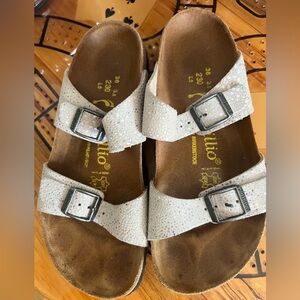 Size 36 sand coloured Arizona Papillio by Birkenstock Sandals. Worn less than 4x